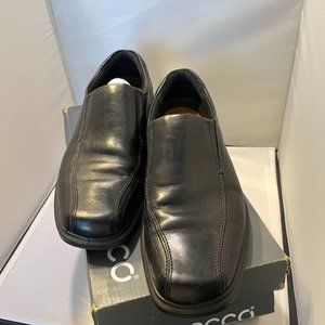 Brand New Men's Ecco Helinski Slip On Black Shoes